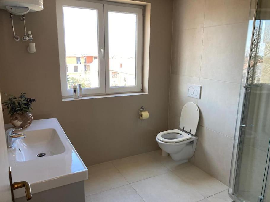 Dachgeschoss-Apartment "Andemi" In Istrien Новиград Екстериор снимка