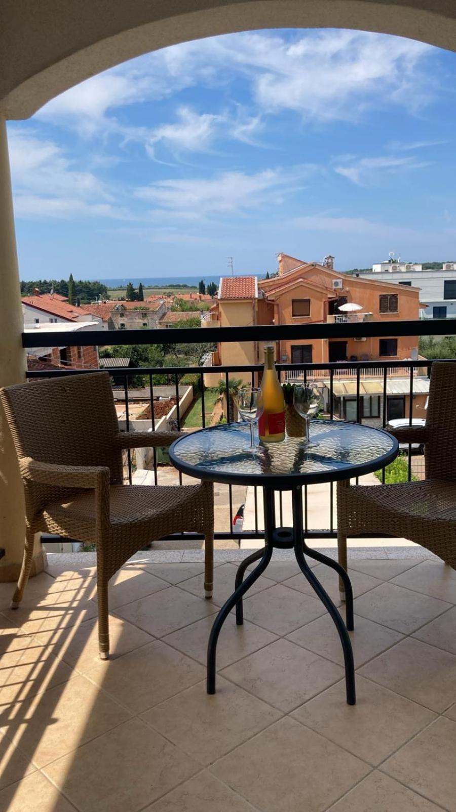 Dachgeschoss-Apartment "Andemi" In Istrien Новиград Екстериор снимка